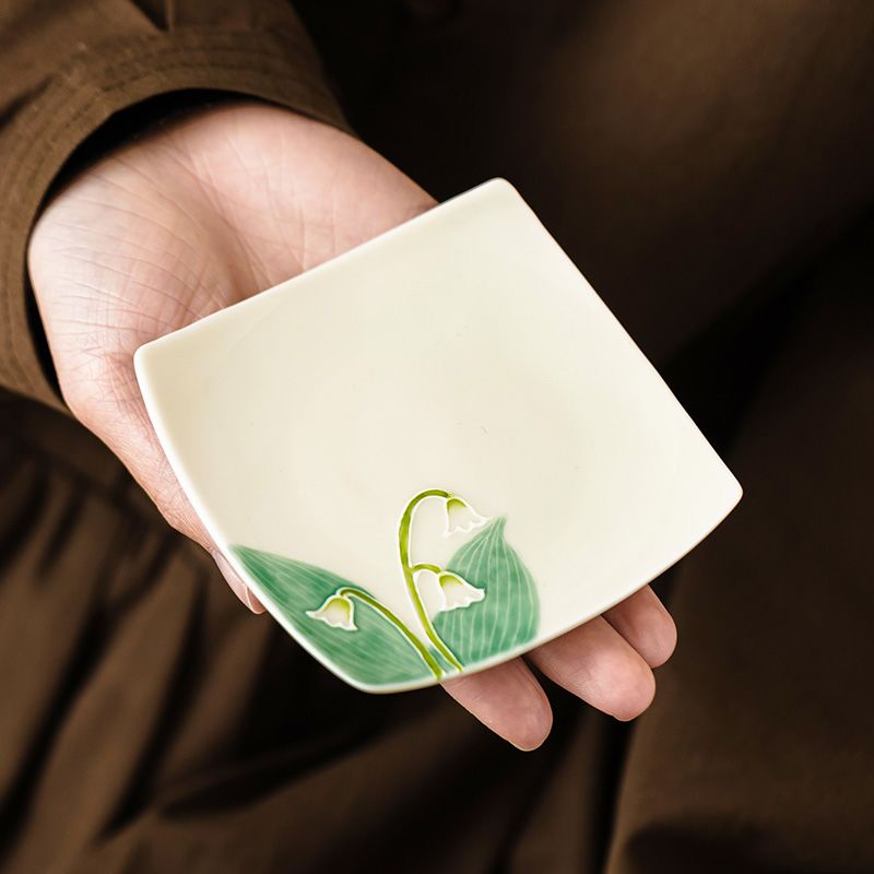 Hand Painted Lily of the Valle - Valley Tea And Coffee 评论和价格