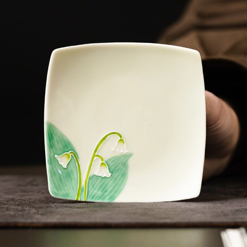 Hand Painted Lily of the Valle - Valley Tea And Coffee 评论和价格