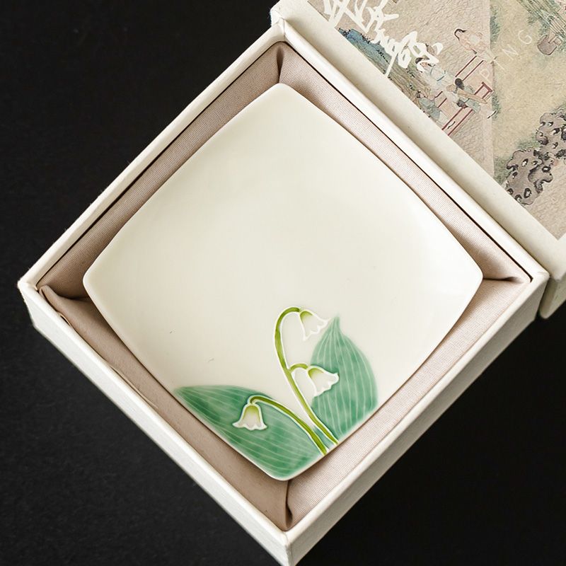 Hand Painted Lily of the Valle - Valley Tea And Coffee 评论和价格